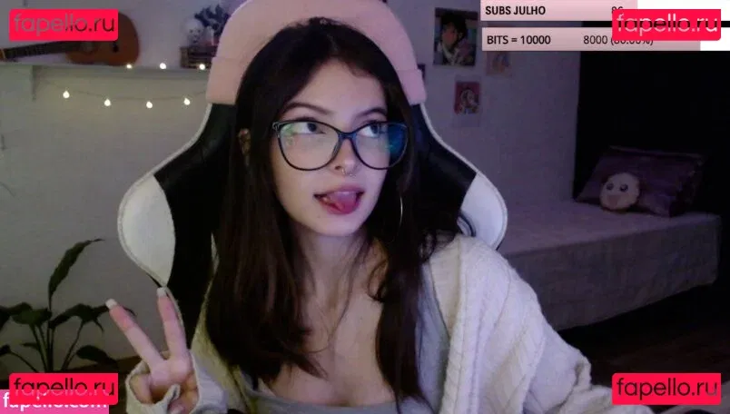 Victoria Ribeiro Onlyfans Photo Gallery 