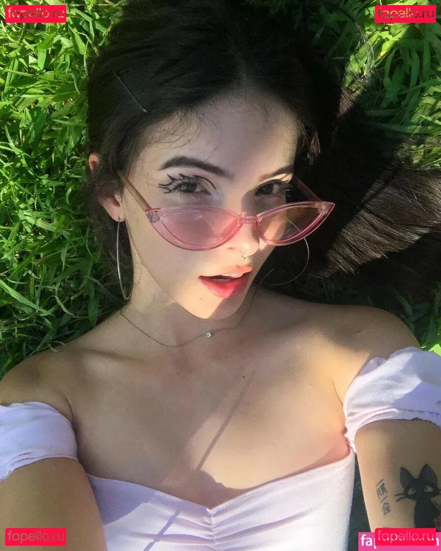 Victoria Ribeiro Onlyfans Photo Gallery 