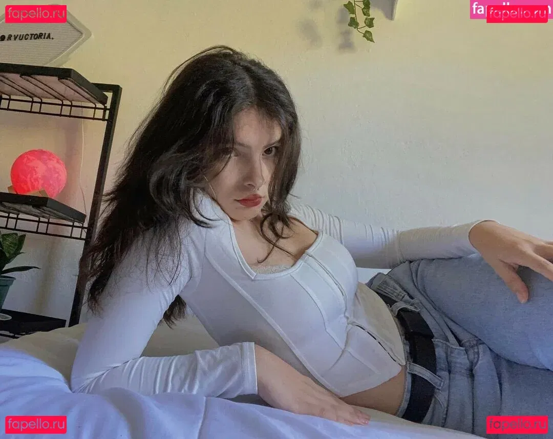 Victoria Ribeiro Onlyfans Photo Gallery 