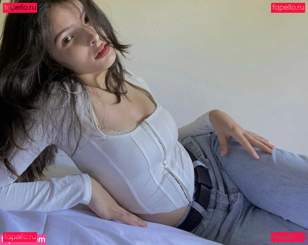 Victoria Ribeiro Onlyfans Photo Gallery 