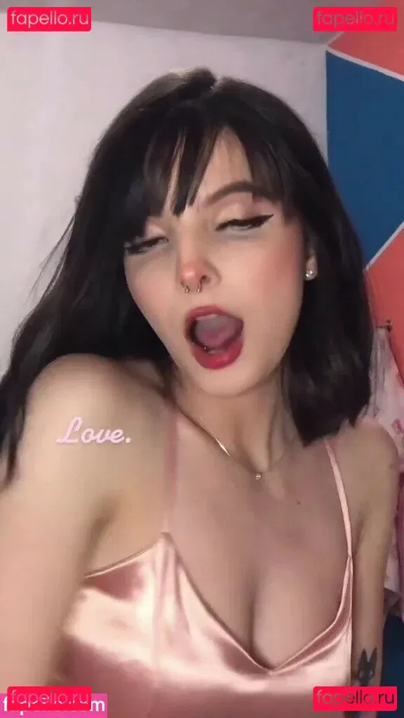 Victoria Ribeiro Onlyfans Photo Gallery 