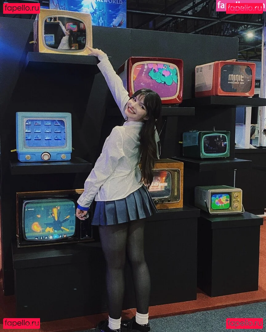 Victoria Ribeiro Onlyfans Photo Gallery 