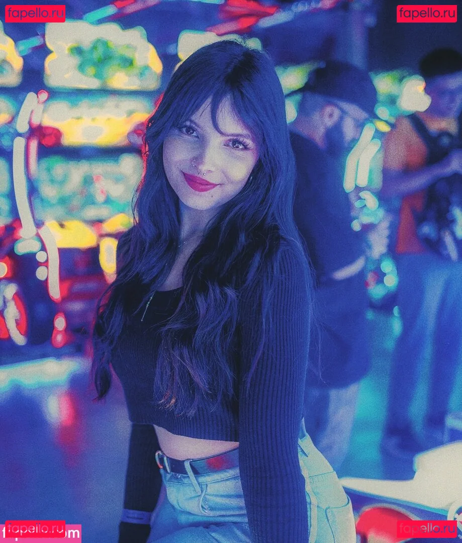 Victoria Ribeiro Onlyfans Photo Gallery 