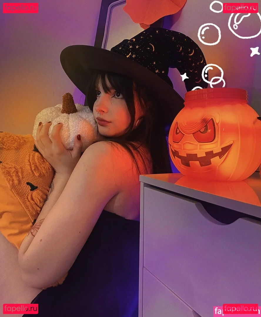 Victoria Ribeiro Onlyfans Photo Gallery 