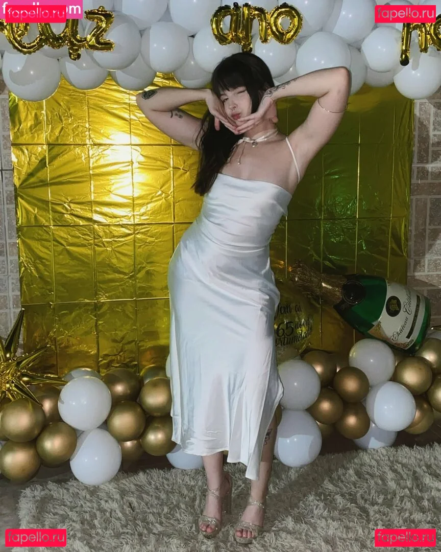 Victoria Ribeiro Onlyfans Photo Gallery 