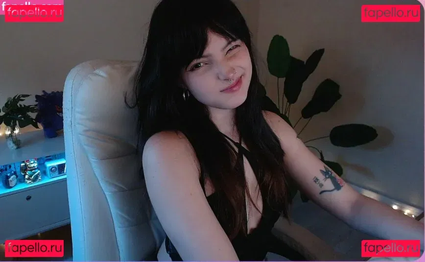 Victoria Ribeiro Onlyfans Photo Gallery 