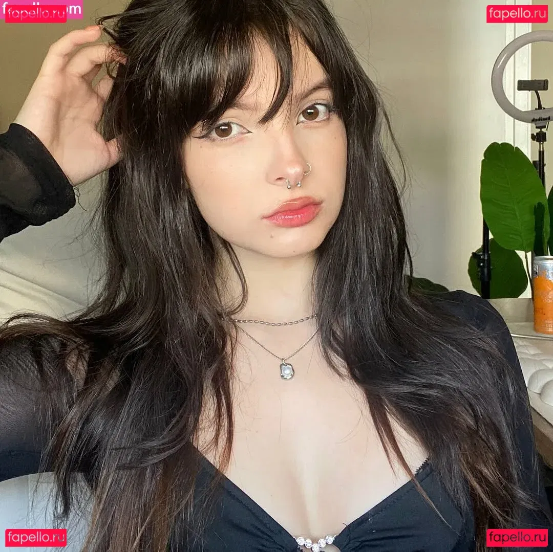 Victoria Ribeiro Onlyfans Photo Gallery 