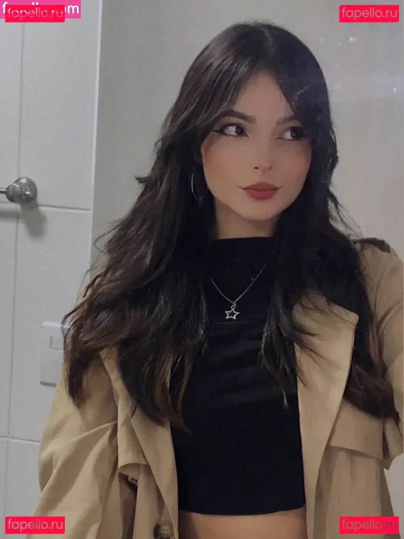 Victoria Ribeiro Onlyfans Photo Gallery 