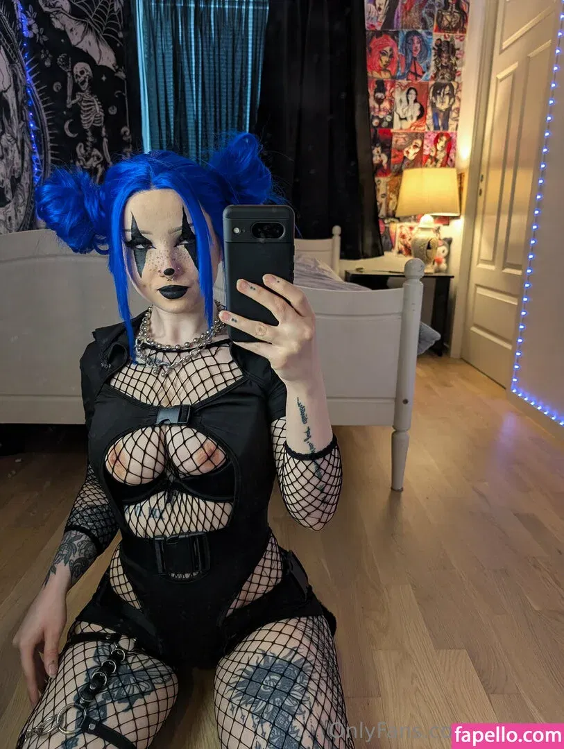 Evekozi Onlyfans Photo Gallery 