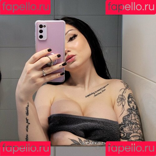 Evekozi Onlyfans Photo Gallery 