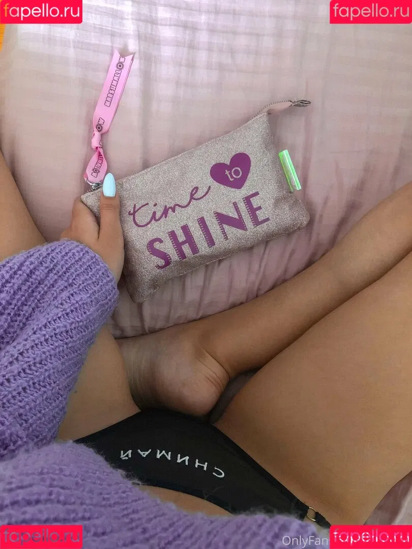 liloo_moon Onlyfans Photo Gallery 