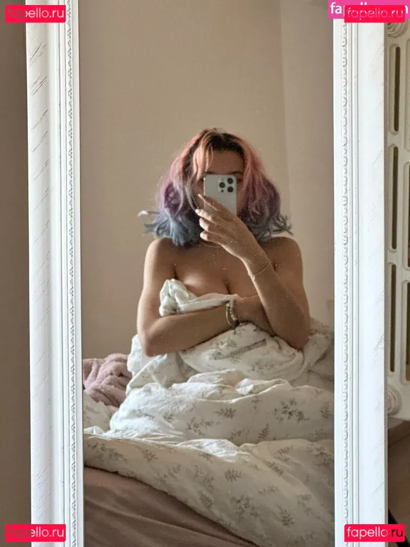 liloo_moon Onlyfans Photo Gallery 