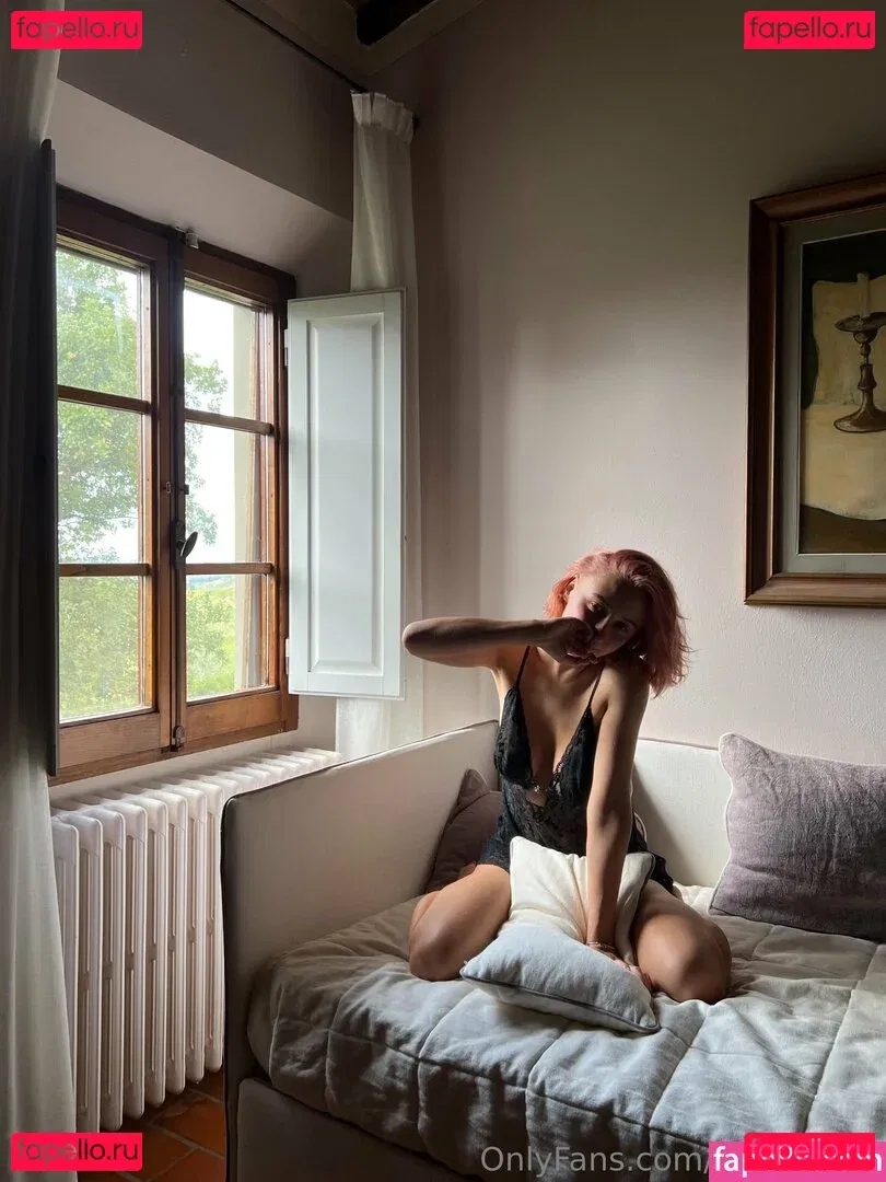 liloo_moon Onlyfans Photo Gallery 