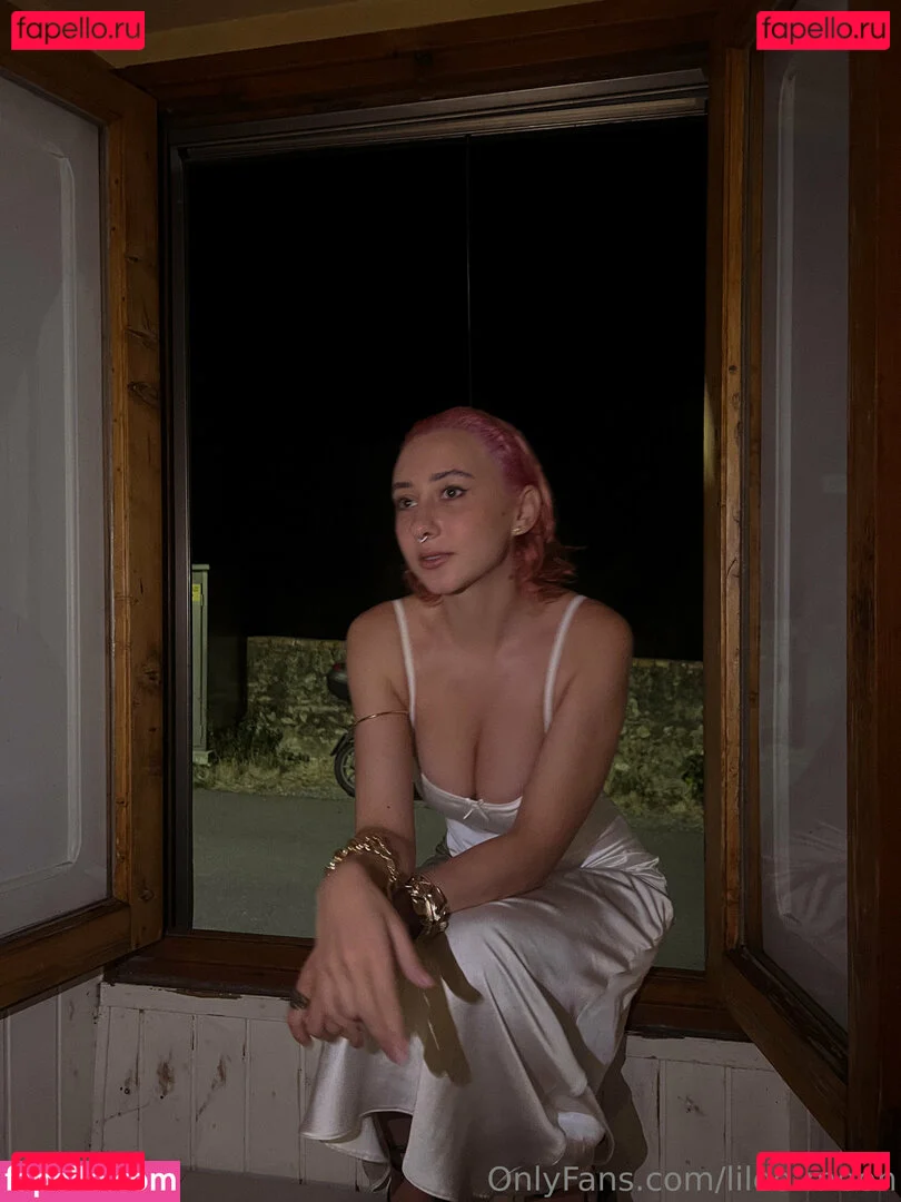 liloo_moon Onlyfans Photo Gallery 