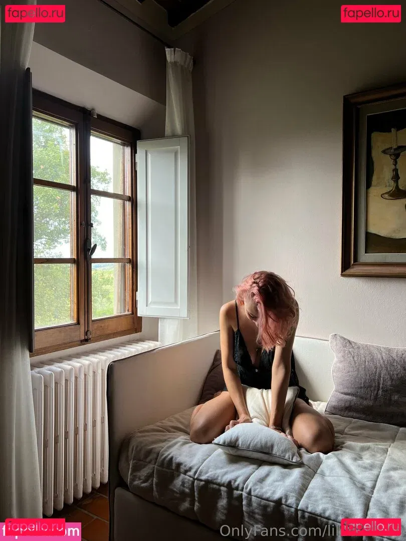 liloo_moon Onlyfans Photo Gallery 