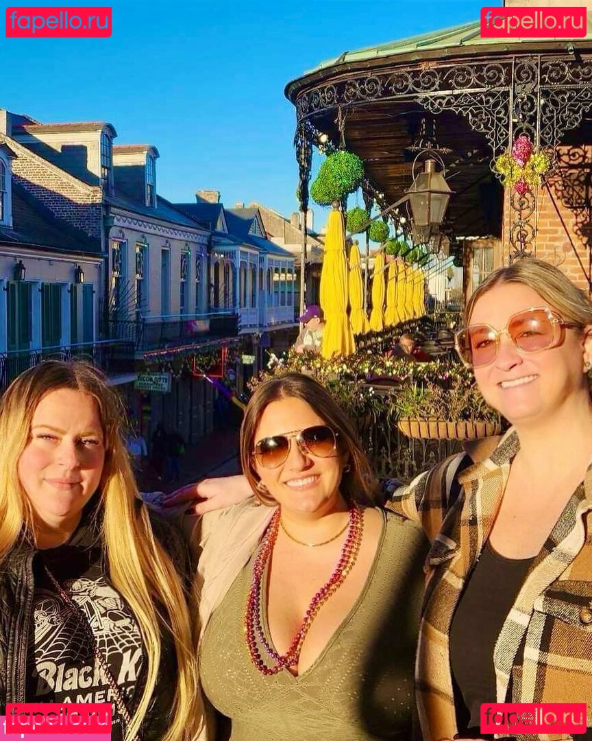 Melissa D / mdelia118 Onlyfans Photo Gallery 