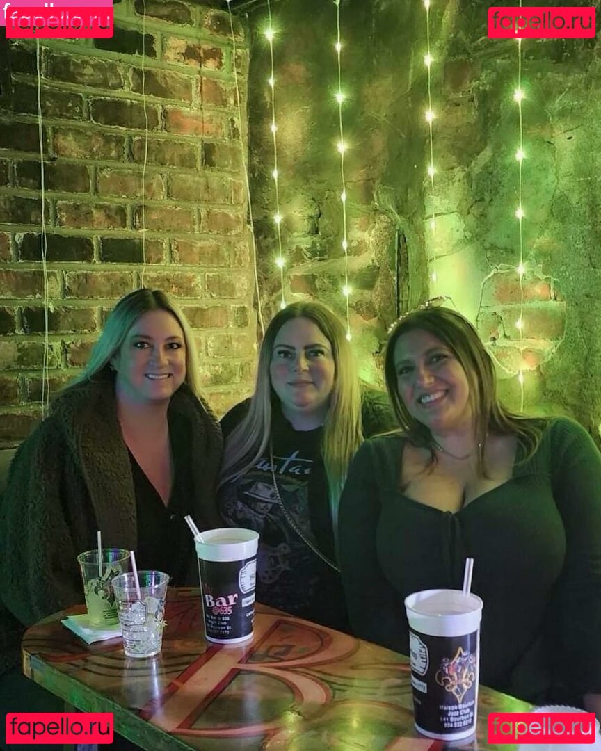 Melissa D / mdelia118 Onlyfans Photo Gallery 