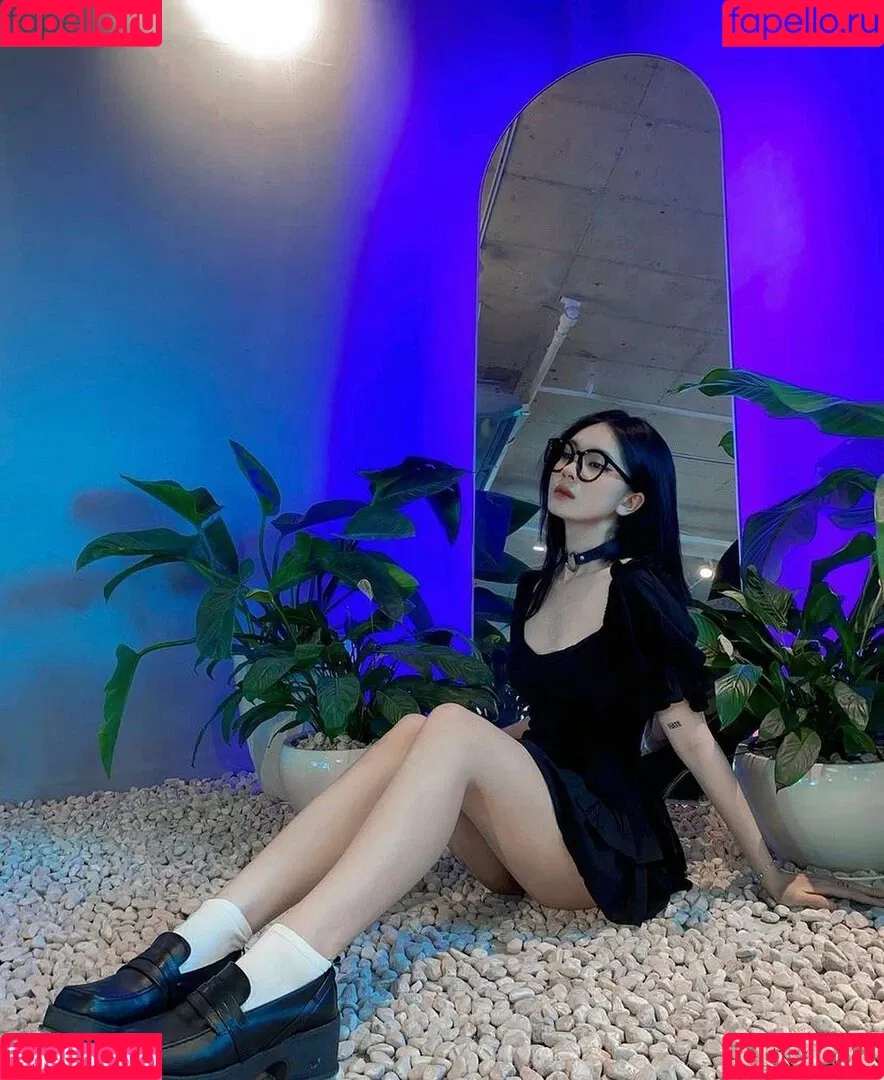 Luna Hwang Onlyfans Photo Gallery 