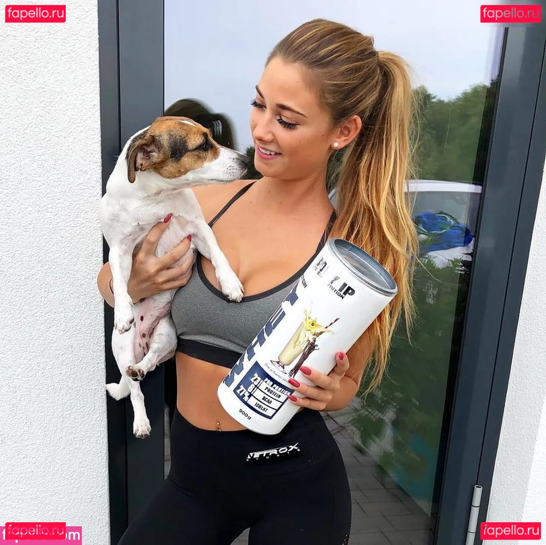 Luna Hwang Onlyfans Photo Gallery 