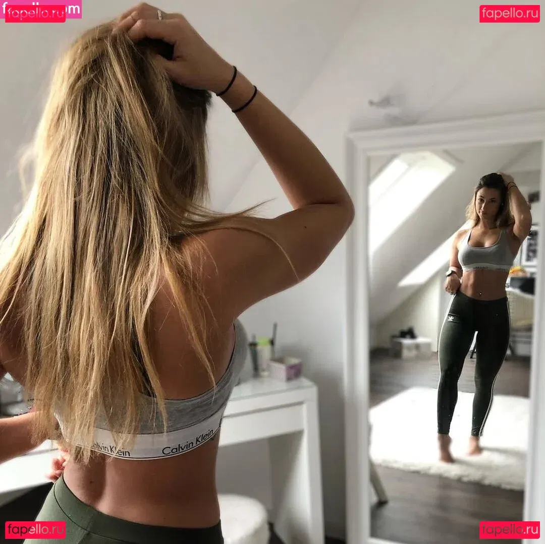 Luna Hwang Onlyfans Photo Gallery 