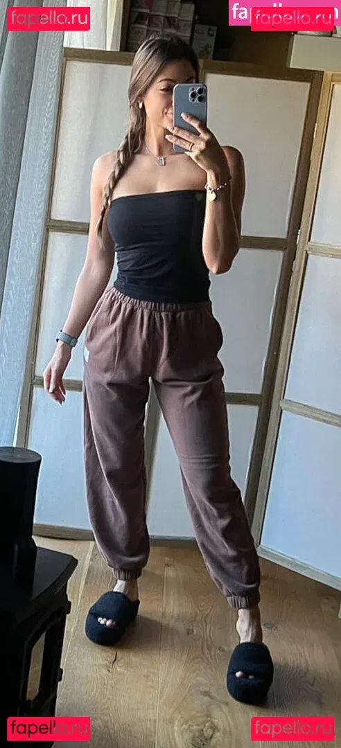 Luna Hwang Onlyfans Photo Gallery 