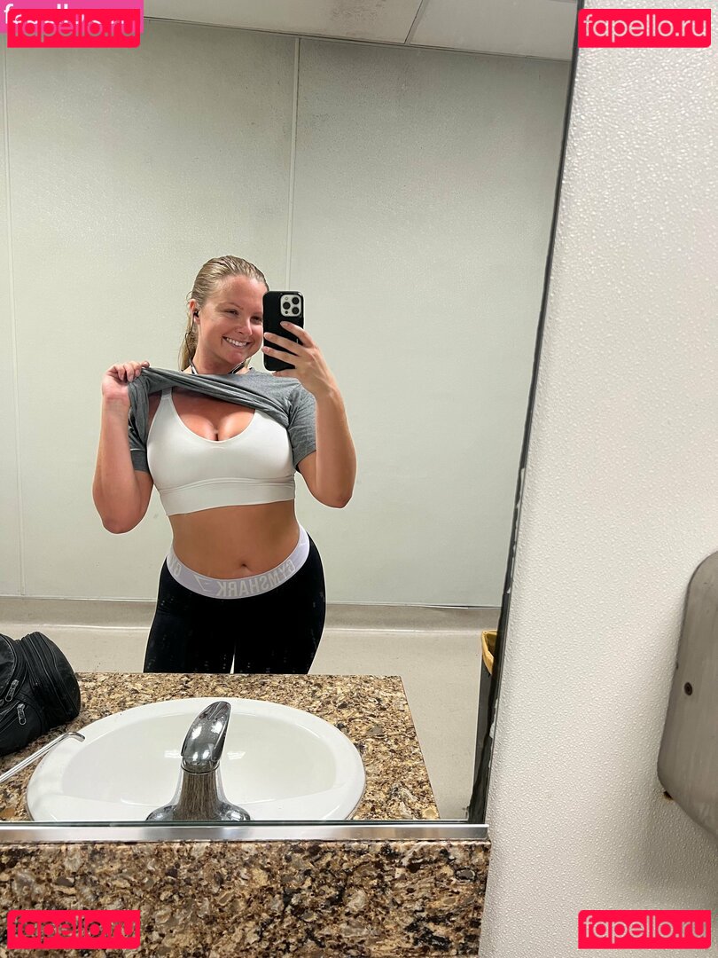 debiiworks / iambigduch Onlyfans Photo Gallery 