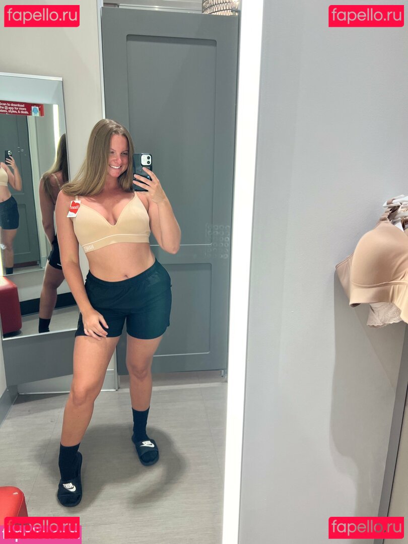 debiiworks / iambigduch Onlyfans Photo Gallery 