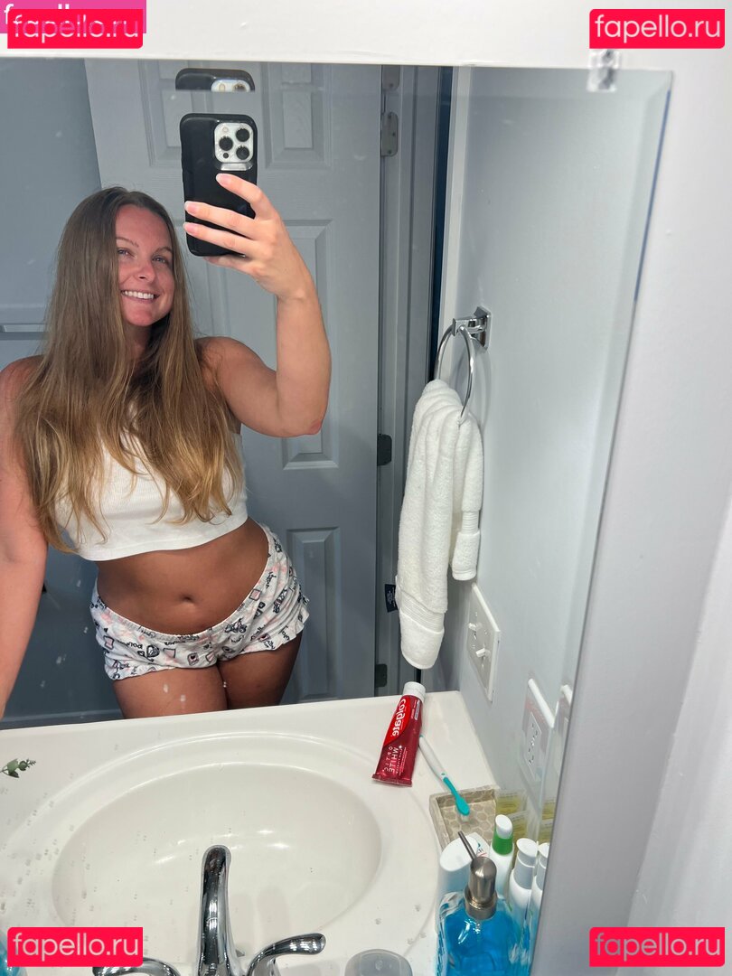 debiiworks / iambigduch Onlyfans Photo Gallery 