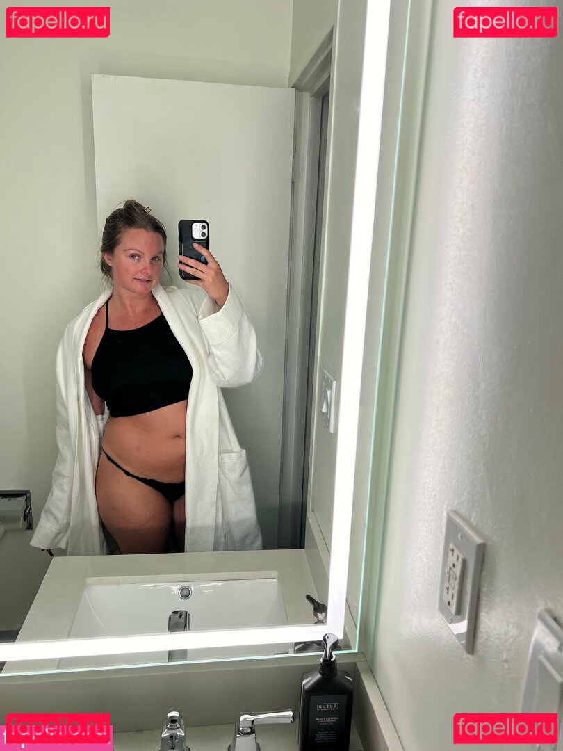 debiiworks / iambigduch Onlyfans Photo Gallery 