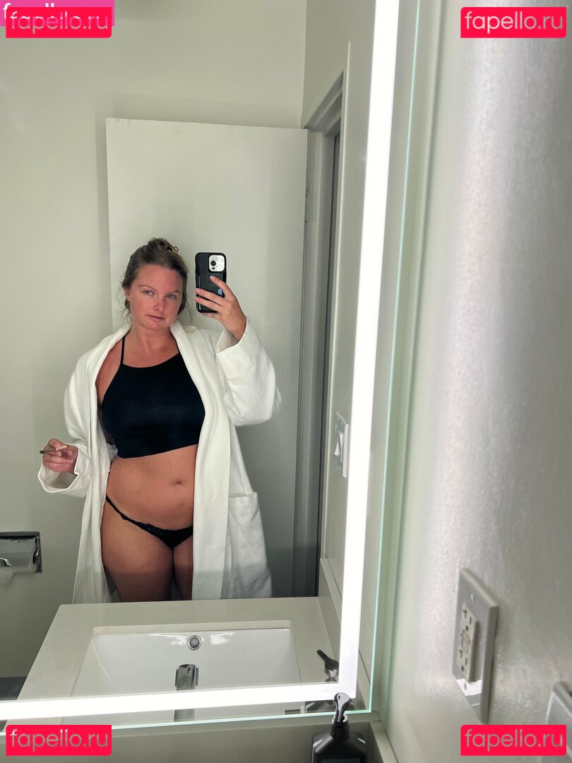 debiiworks / iambigduch Onlyfans Photo Gallery 