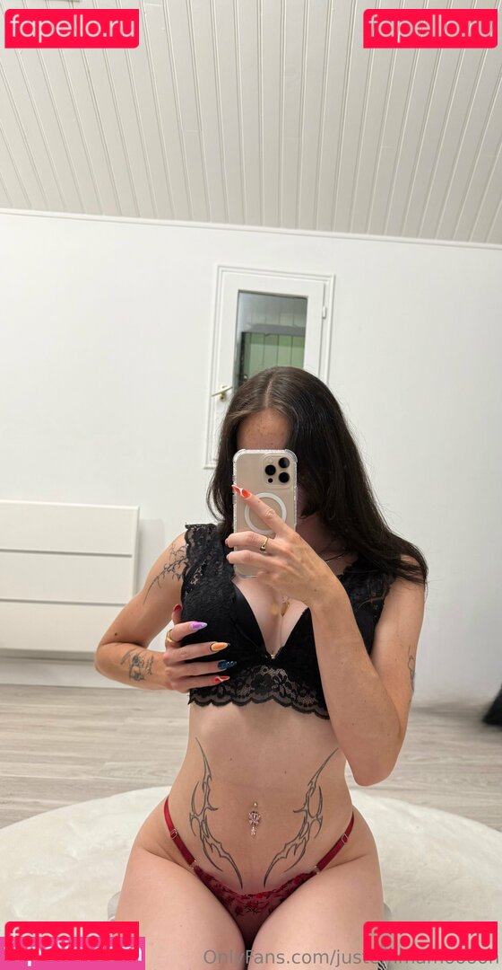 emmaloveee__ / justemmamoooon Onlyfans Photo Gallery 