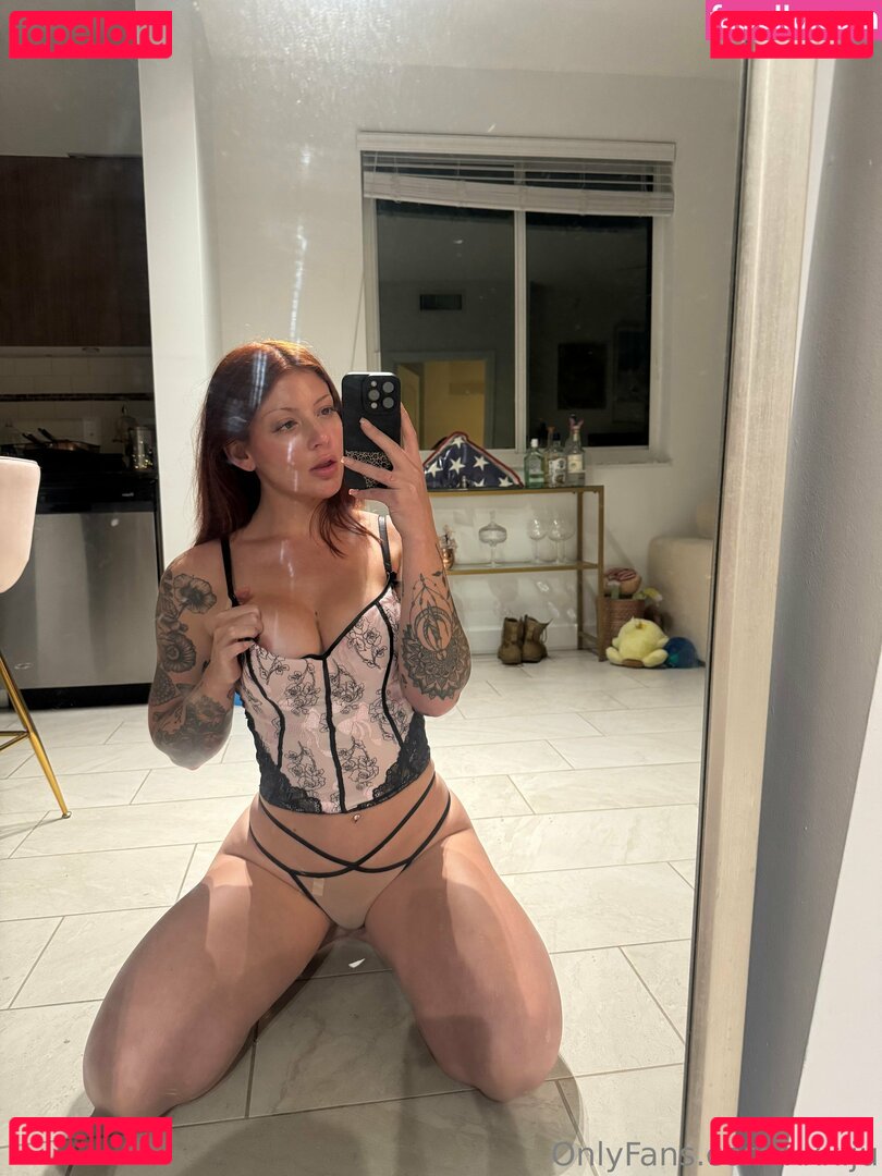 Xlrgju / jul.iw Onlyfans Photo Gallery 