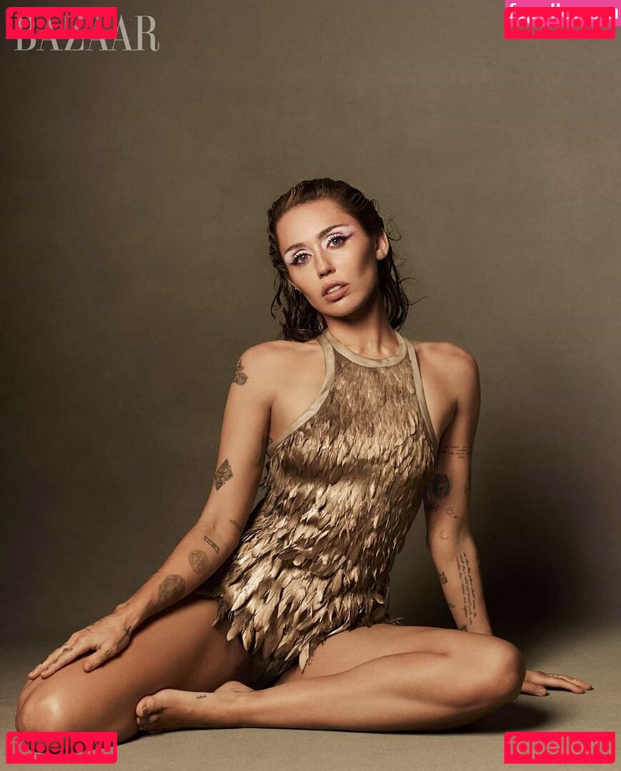 Cyrus Miley Nude Onlyfans Photo 47