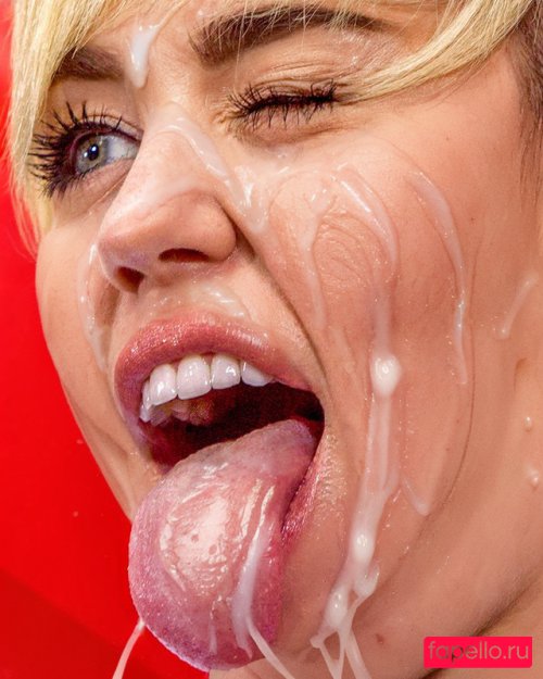 Cyrus Miley Nude Onlyfans Photo 37