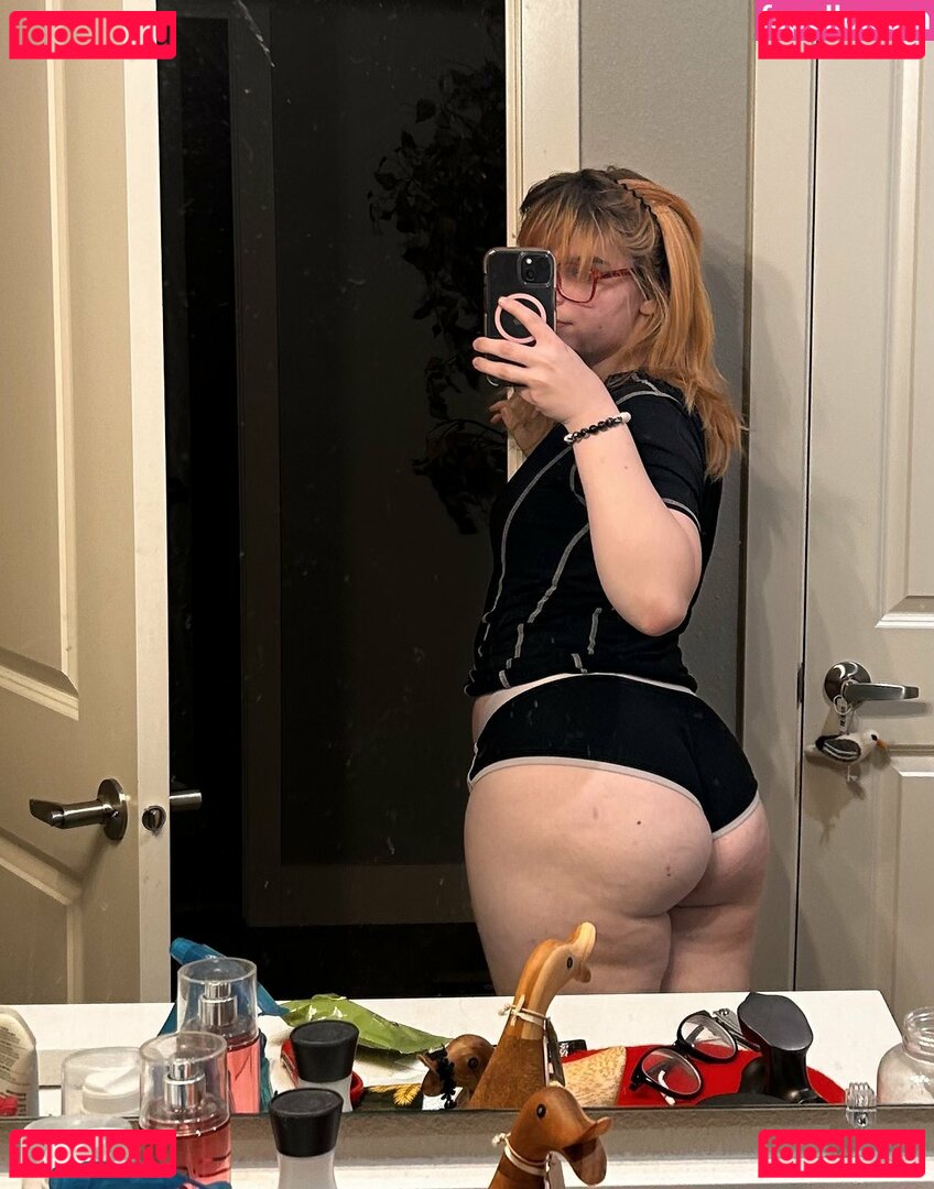 Birdmoder / Heidiafterdark Onlyfans Photo Gallery 