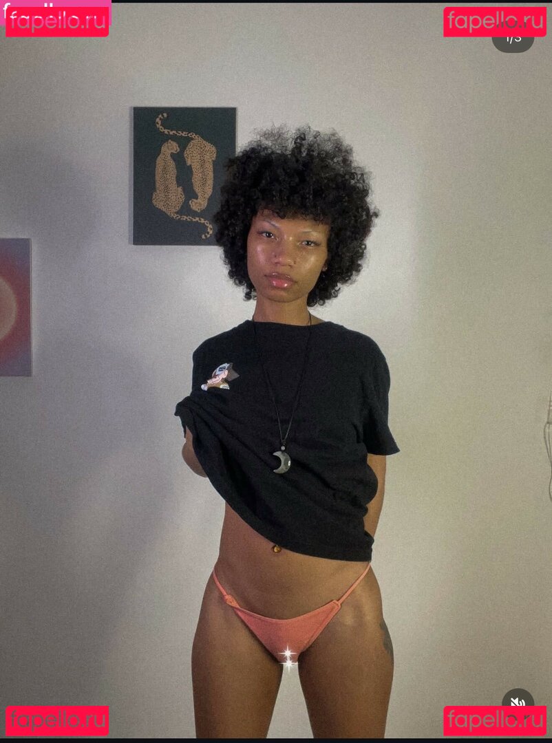 CurlyFryK / WhatItDo Kiraaa / onlykiraaa / u20019355 Onlyfans Photo Gallery 