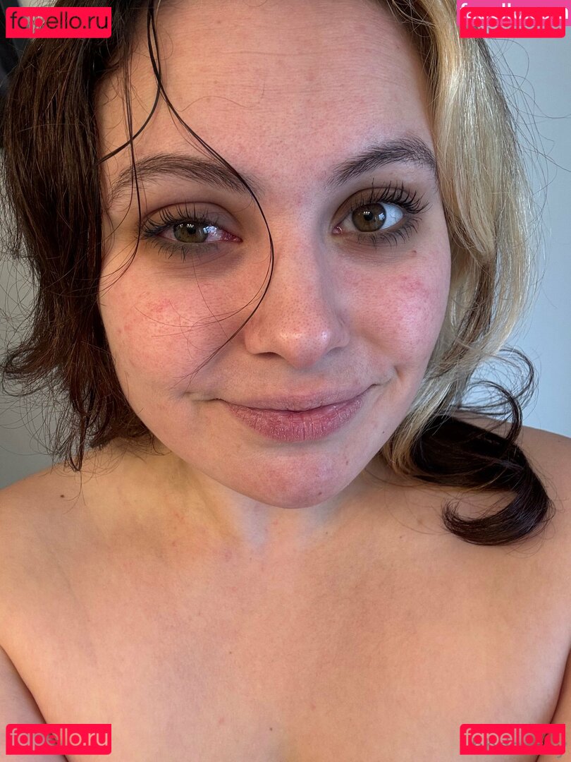 bbdesssy / desssybb Onlyfans Photo Gallery 