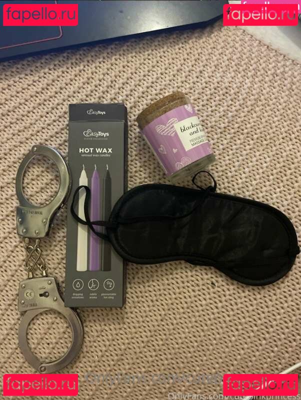 Czech Princess / cutepinkprincess / czech.princess Onlyfans Photo Gallery 