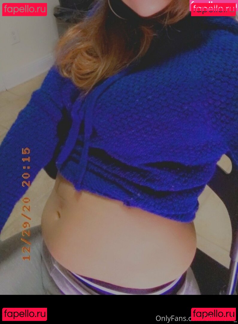 ellaeating / ellaeats Onlyfans Photo Gallery 