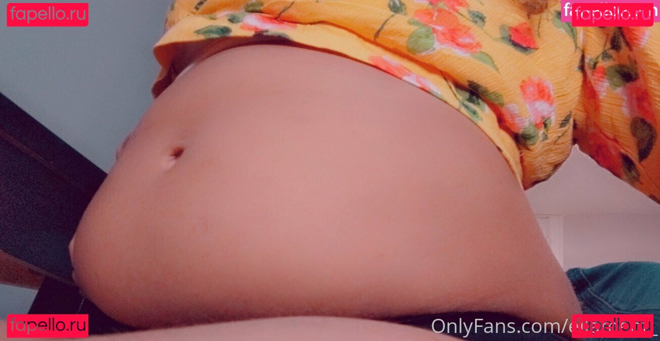 ellaeating / ellaeats Onlyfans Photo Gallery 