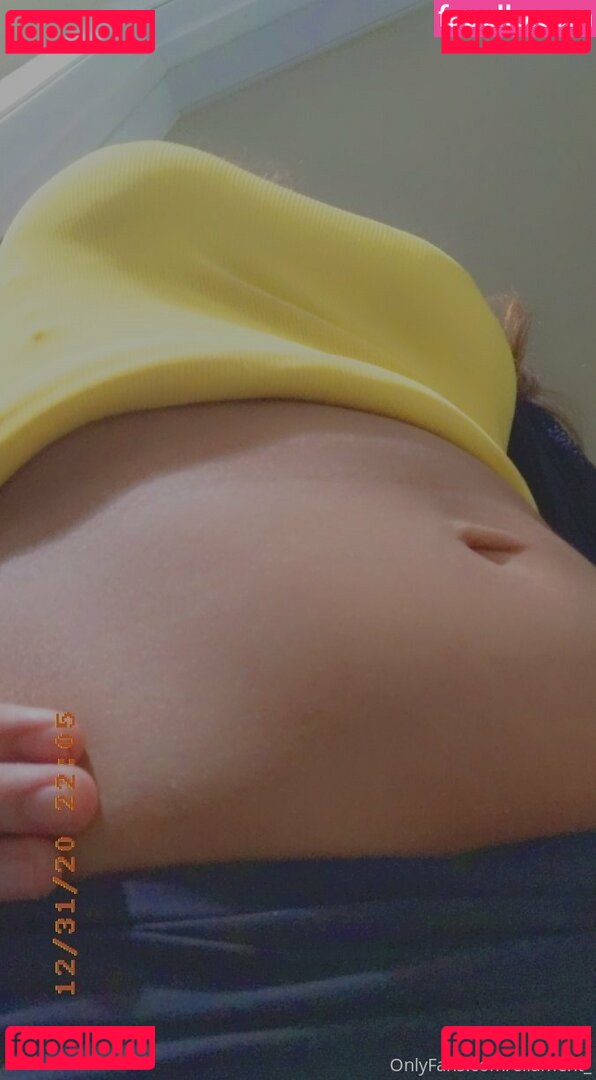 ellaeating / ellaeats Onlyfans Photo Gallery 