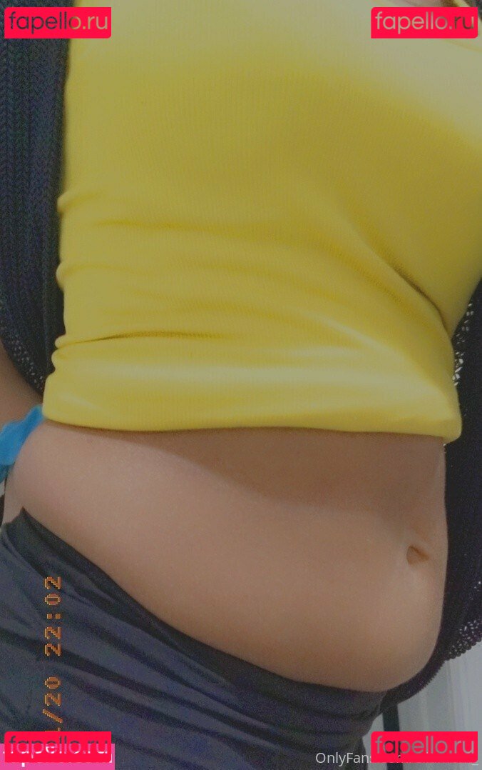 ellaeating / ellaeats Onlyfans Photo Gallery 