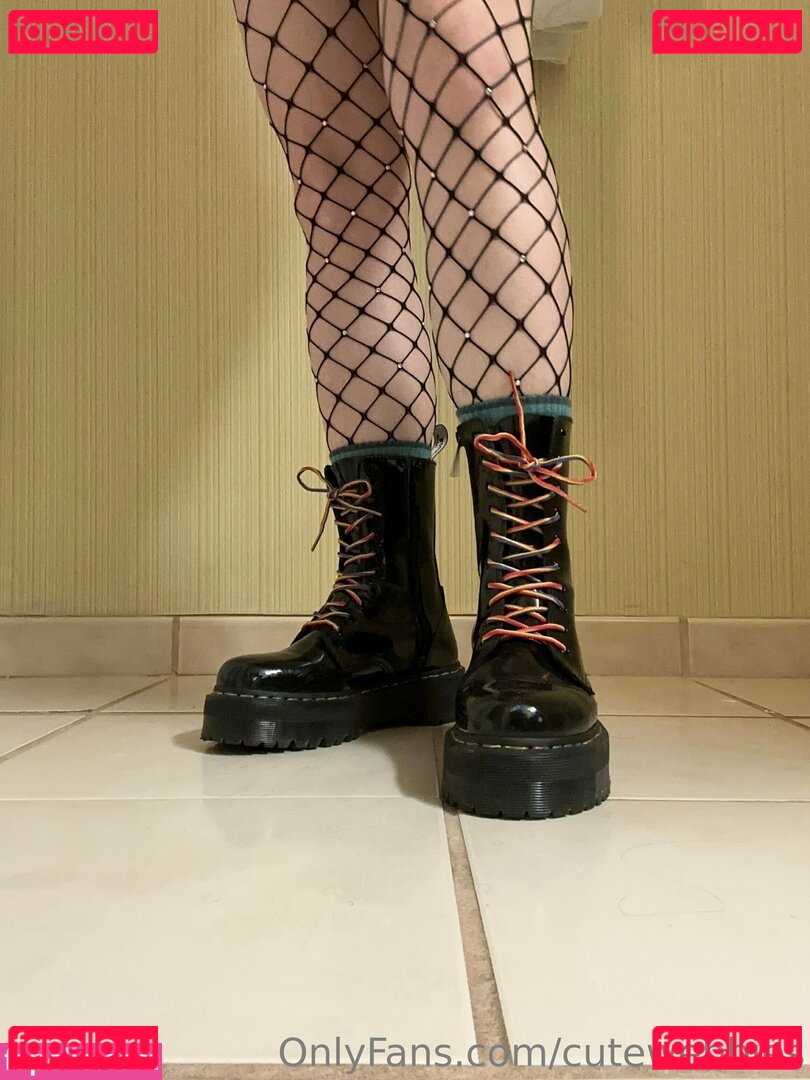 cutewebbies / cutiiebabiies Onlyfans Photo Gallery 