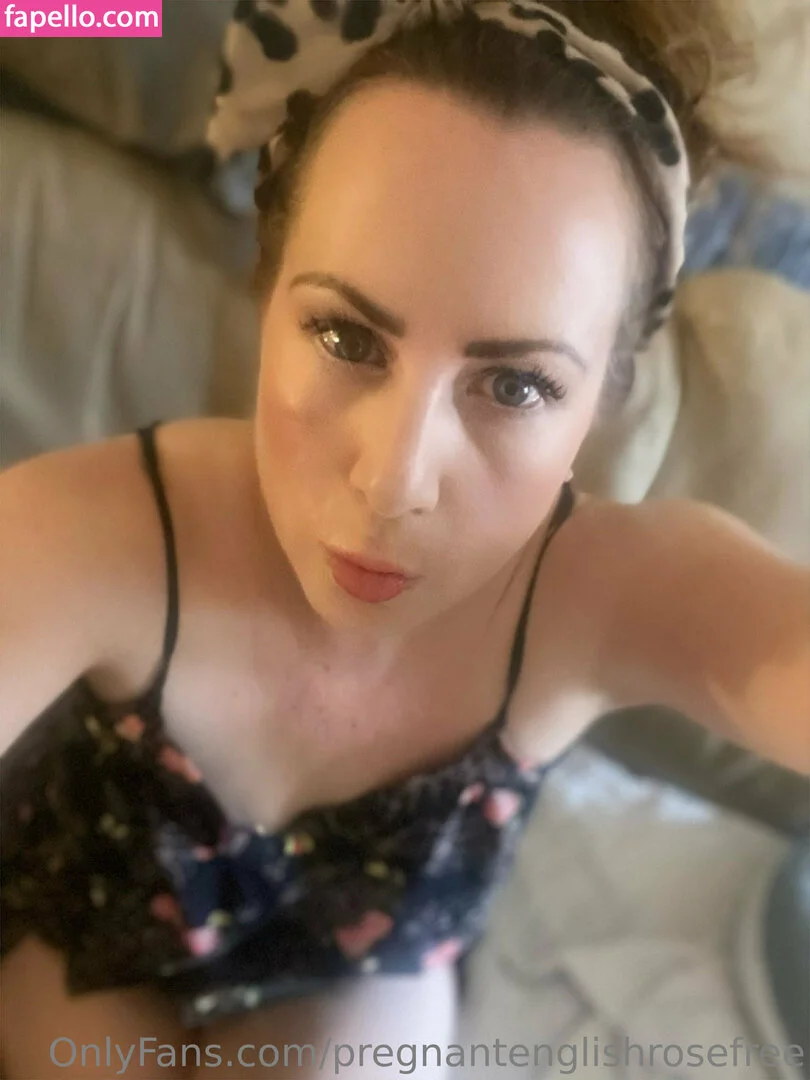 pregnantenglishrosefree Onlyfans Photo Gallery 