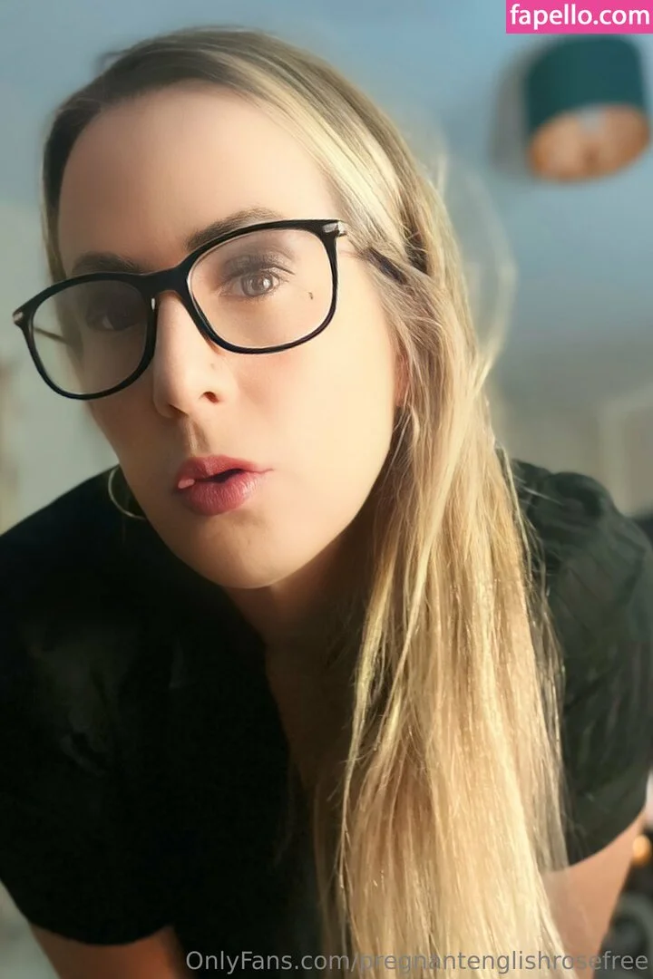 pregnantenglishrosefree Onlyfans Photo Gallery 