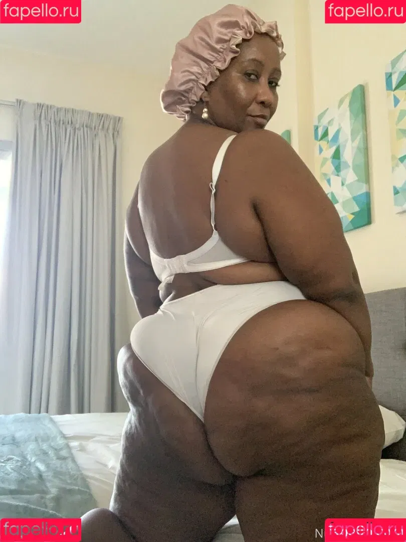 madam___caramel Onlyfans Photo Gallery 