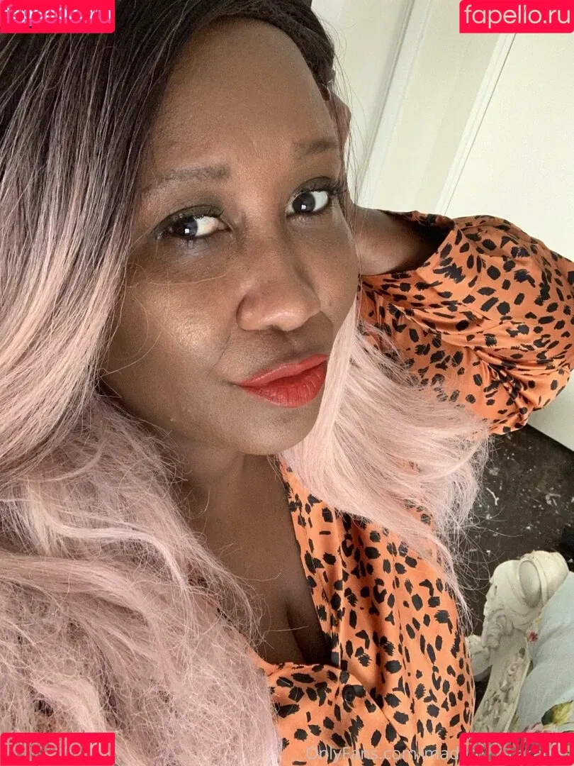 madam___caramel Onlyfans Photo Gallery 