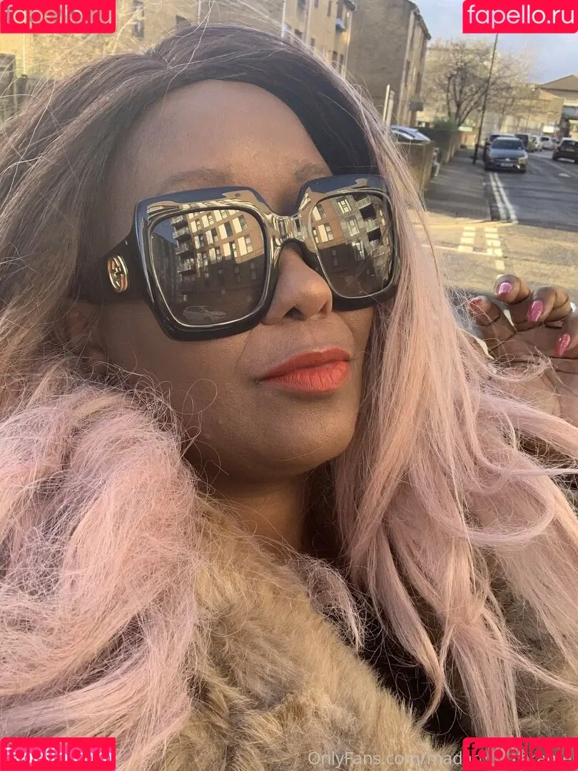 madam___caramel Onlyfans Photo Gallery 