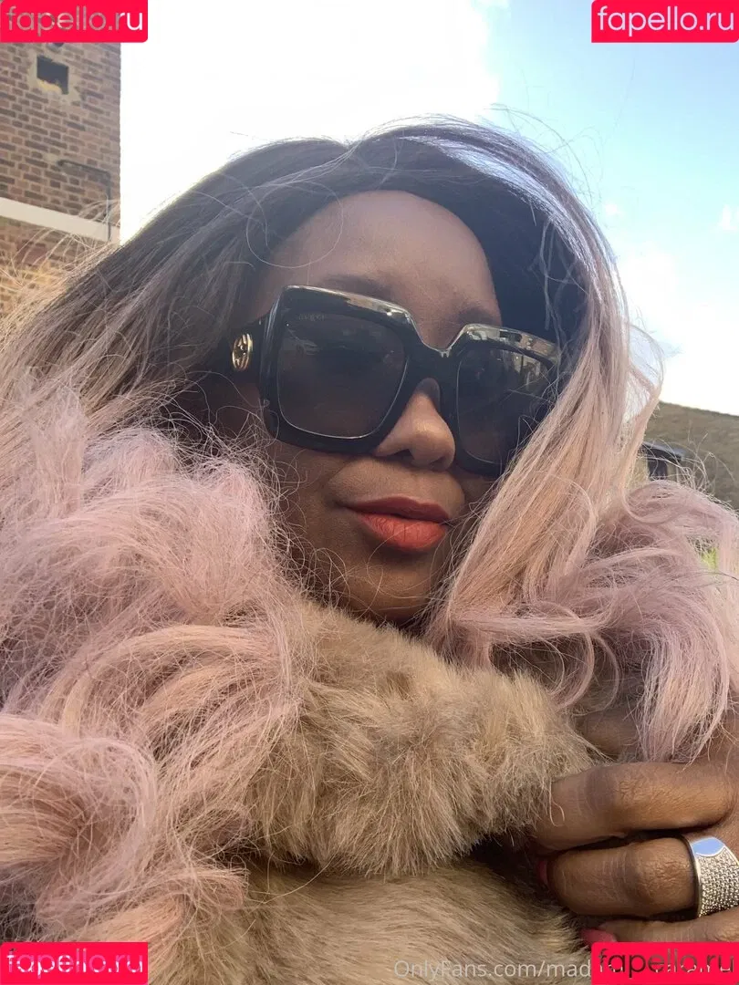 madam___caramel Onlyfans Photo Gallery 