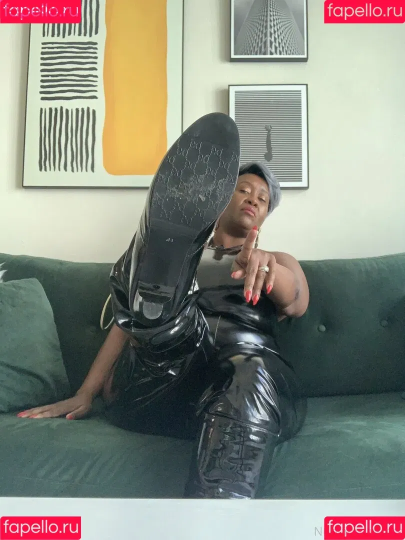 madam___caramel Onlyfans Photo Gallery 